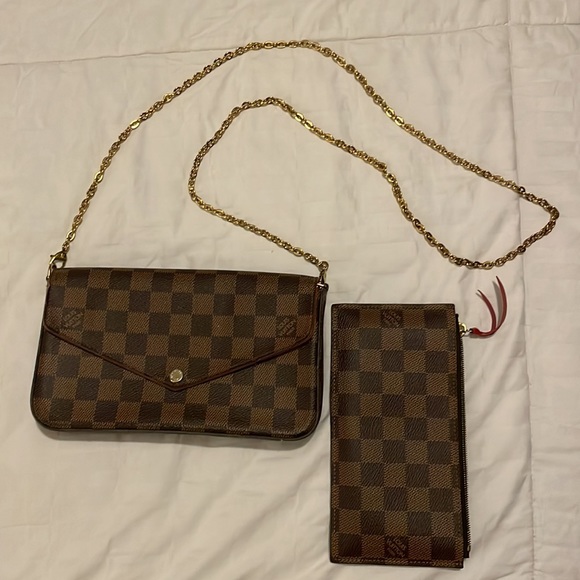 LOUIS VUITTON DAMIER EBENE POCHETTE FELICIE CHAIN WALLET - Picture 4 of 11